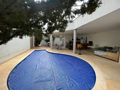 Casa com 3 Quartos para venda ou aluguel, 340m² no Centro, Piracicaba