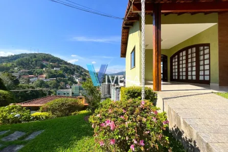 Casa com 4 Quartos para alugar, 170m² no Panorama, Teresópolis