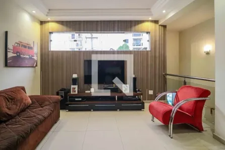 Casa com 3 Quartos à venda, 258m² no Cidade São Francisco, São Paulo
