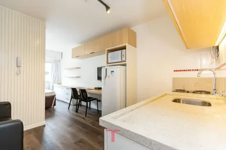 Apartamento com 1 Quarto para alugar, 25m² no Centro Cívico, Curitiba