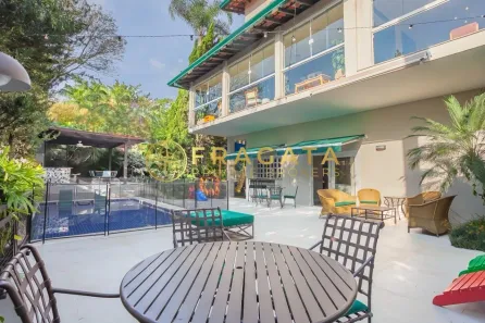Casa com 4 Quartos à venda, 390m² no Pacaembu, São Paulo