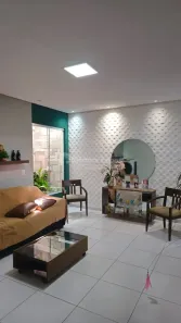 Casa com 3 Quartos à venda, 170m² no Saci, Teresina