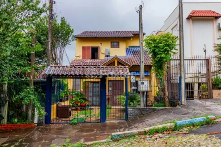 Casa com 4 Quartos à venda, 180m² no Santo Antônio, Porto Alegre