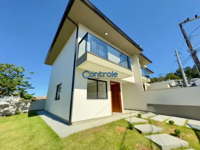 Sobrado com 3 Quartos à venda, 107m² no Potecas, São José