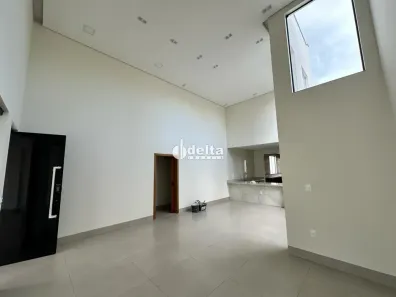 Casa com 3 Quartos à venda, 180m² no Novo Mundo, Uberlândia