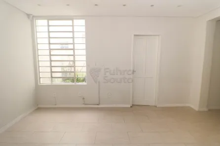 Prédio Comercial para alugar, 70m² no Centro, Pelotas