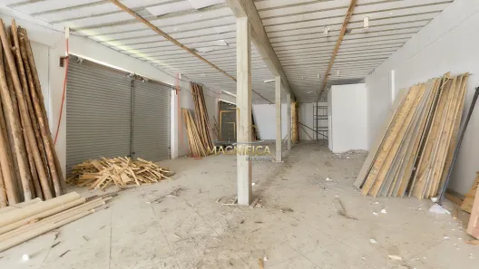 Galpão/Depósito/Armazém com 1 Quarto para alugar, 400m² no Boqueirão, Curitiba