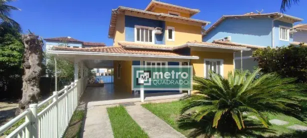 Casa de Condomínio com 3 Quartos à venda, 182m² no Extensão do Bosque, Rio das Ostras