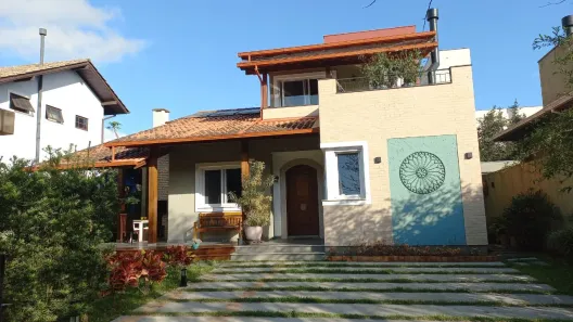 Casa com 4 Quartos para alugar, 230m² no Lagoa da Conceição, Florianópolis