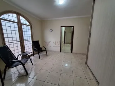 Casa com 3 Quartos à venda, 210m² no Vila Nova Cidade Universitária, Bauru