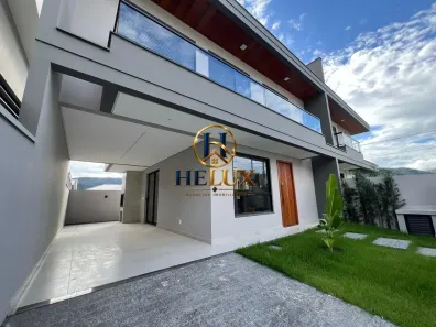 Sobrado com 2 Quartos à venda, 120m² no Forquilhas, São José
