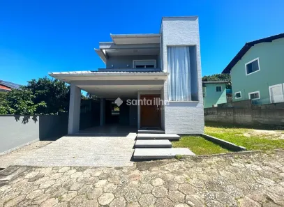 Casa de Condomínio com 2 Quartos para alugar, 140m² no Campeche, Florianópolis