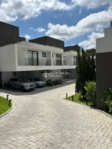 Sobrado com 3 Quartos à venda, 137m² no Guabirotuba, Curitiba