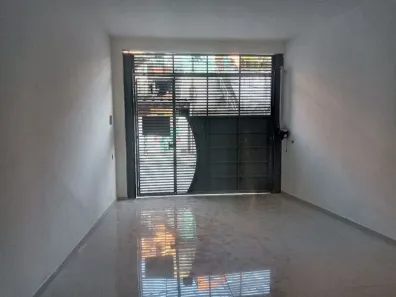 Lote/Terreno à venda, 48m² no Parque Pinheiros, Taboão da Serra