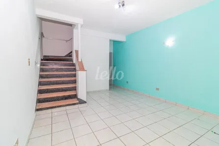 Casa com 2 Quartos para alugar, 135m² no Jardim Oriental, São Paulo