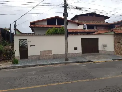 Casa com 3 Quartos à venda, 309m² no Santa Maria, Juiz de Fora