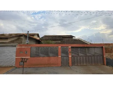 Casa com 1 Quarto à venda, 141m² no Parque Residencial Isaura, Santa Helena de Goiás