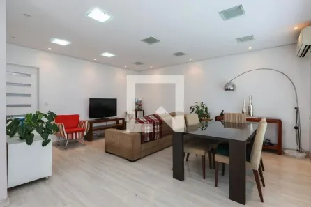 Casa com 3 Quartos à venda, 275m² no Jardim Taboão, São Paulo