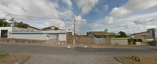 Lote/Terreno à venda, 750m² no Candelária, Natal