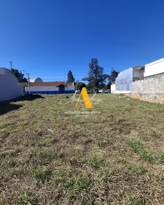 Lote/Terreno à venda, 500m² no Jardim Chácara dos Pinheiros, Botucatu