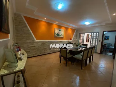 Casa com 3 Quartos à venda, 195m² no Jardim Ferraz, Bauru