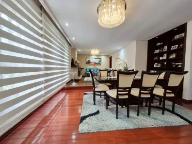 Casa com 4 Quartos à venda, 290m² no Tarumã, Curitiba