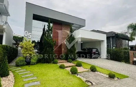 Casa de Condomínio com 3 Quartos à venda, 200m² no Pedra Branca, Palhoça