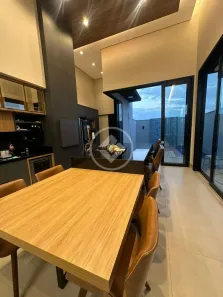 Casa de Condomínio com 4 Quartos à venda, 360m² no Jardim Botânico, Uberlândia