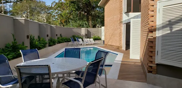 Casa com 4 Quartos à venda, 700m² no Jardim Virgínia, Guarujá