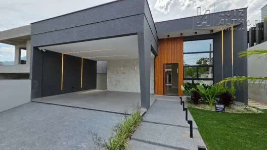 Casa de Condomínio com 3 Quartos à venda, 174m² no Sertão do Maruim, São José
