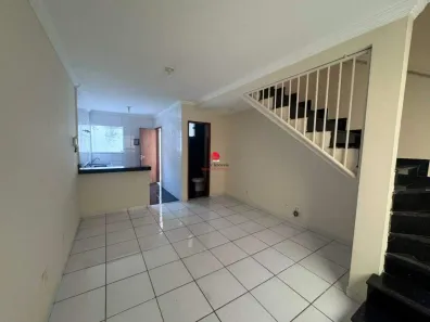 Casa de Condomínio com 2 Quartos para alugar, 68m² no Parque Xangri-Lá, Contagem