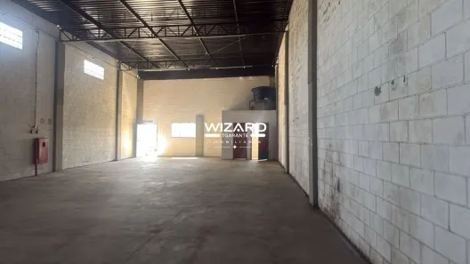 Galpão/Depósito/Armazém para alugar, 1000m² no Cangaíba, São Paulo