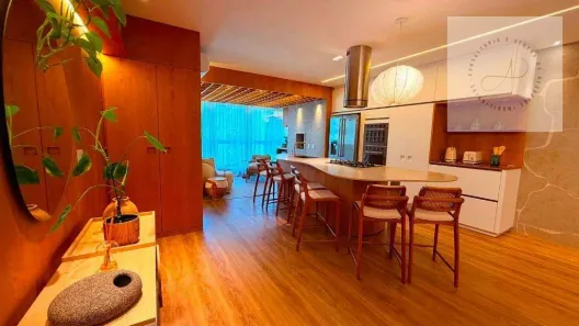Apartamento com 2 Quartos à venda, 99m² no Jurerê, Florianópolis