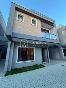 Sobrado com 3 Quartos à venda, 118m² no Boqueirão, Curitiba