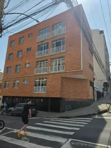 Kitnet com 1 Quarto para alugar, 48m² no Granbery, Juiz de Fora