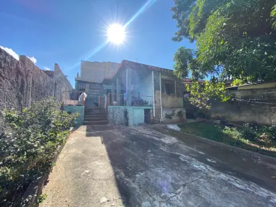Casa com 2 Quartos à venda, 360m² no São Joaquim, Contagem