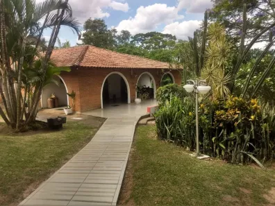Fazenda/Sítio com 25 Quartos à venda, 2000m² no Centro, Jacarezinho