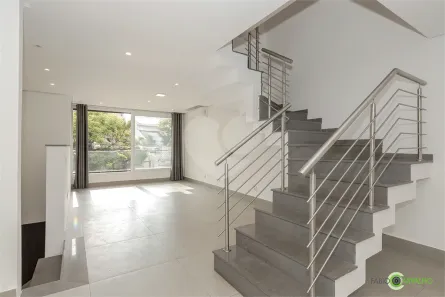 Sobrado com 3 Quartos para venda ou aluguel, 203m² no Higienópolis, Porto Alegre