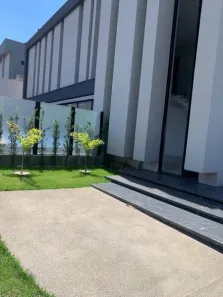 Casa de Condomínio com 4 Quartos à venda, 285m² no Jardins Sevilha, Aparecida de Goiânia