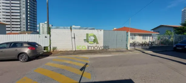 Lote/Terreno à venda, 300m² no Barreiros, São José