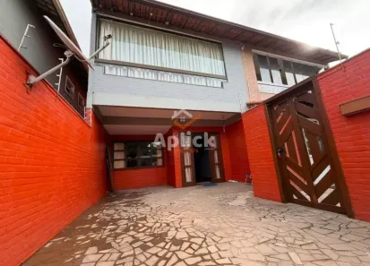 Casa com 3 Quartos à venda, 218m² no Colina de Laranjeiras, Serra
