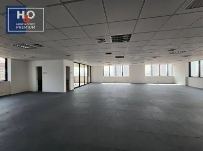 Sala Comercial para alugar, 297m² no Parque Industrial Tomas Edson, São Paulo