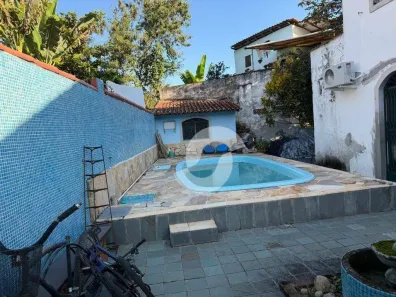 Casa com 4 Quartos à venda, 218m² no Itaipu, Niterói