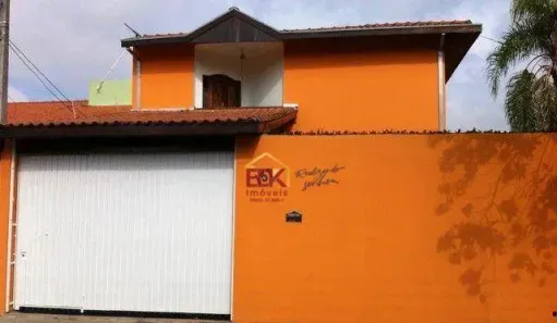 Sobrado com 3 Quartos à venda, 220m² no Loteamento Villa Branca, Jacareí