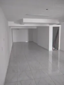 Ponto Comercial para alugar, 75m² no Infant's Garden, Jandira