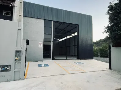Galpão/Depósito/Armazém à venda, 150m² no Petrópolis, Joinville