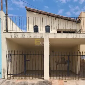 Casa com 2 Quartos à venda, 211m² no Vila Santana II, Jundiaí