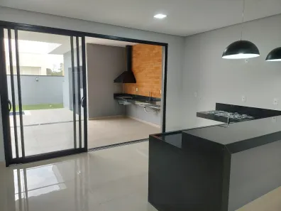 Casa com 3 Quartos à venda, 200m² no Swiss Park, Campinas