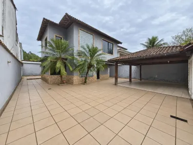 Casa com 3 Quartos à venda, 305m² no Praia da Ribeira (Cunhambebe), Angra dos Reis