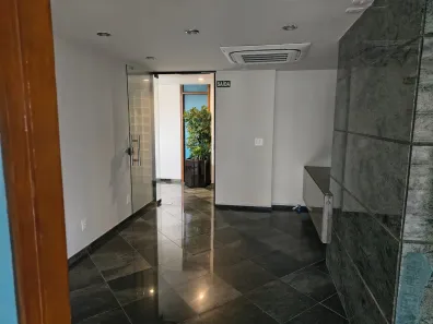Sala Comercial para alugar, 150m² no Praia do Canto, Vitória